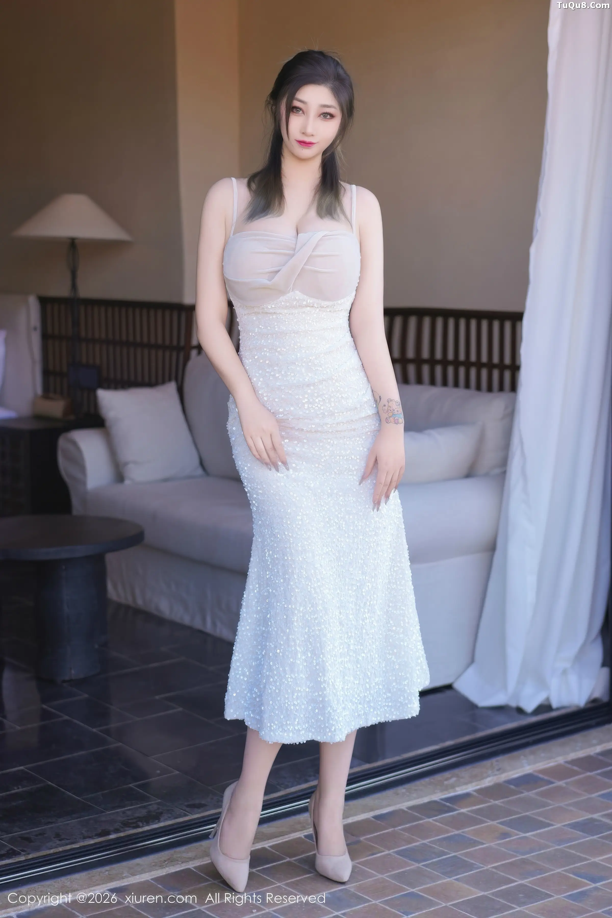 Daji_Toxic Sexy Light Dress and High Heels Photo Gallery: Showcasing a Voluptuous Figure (70P)