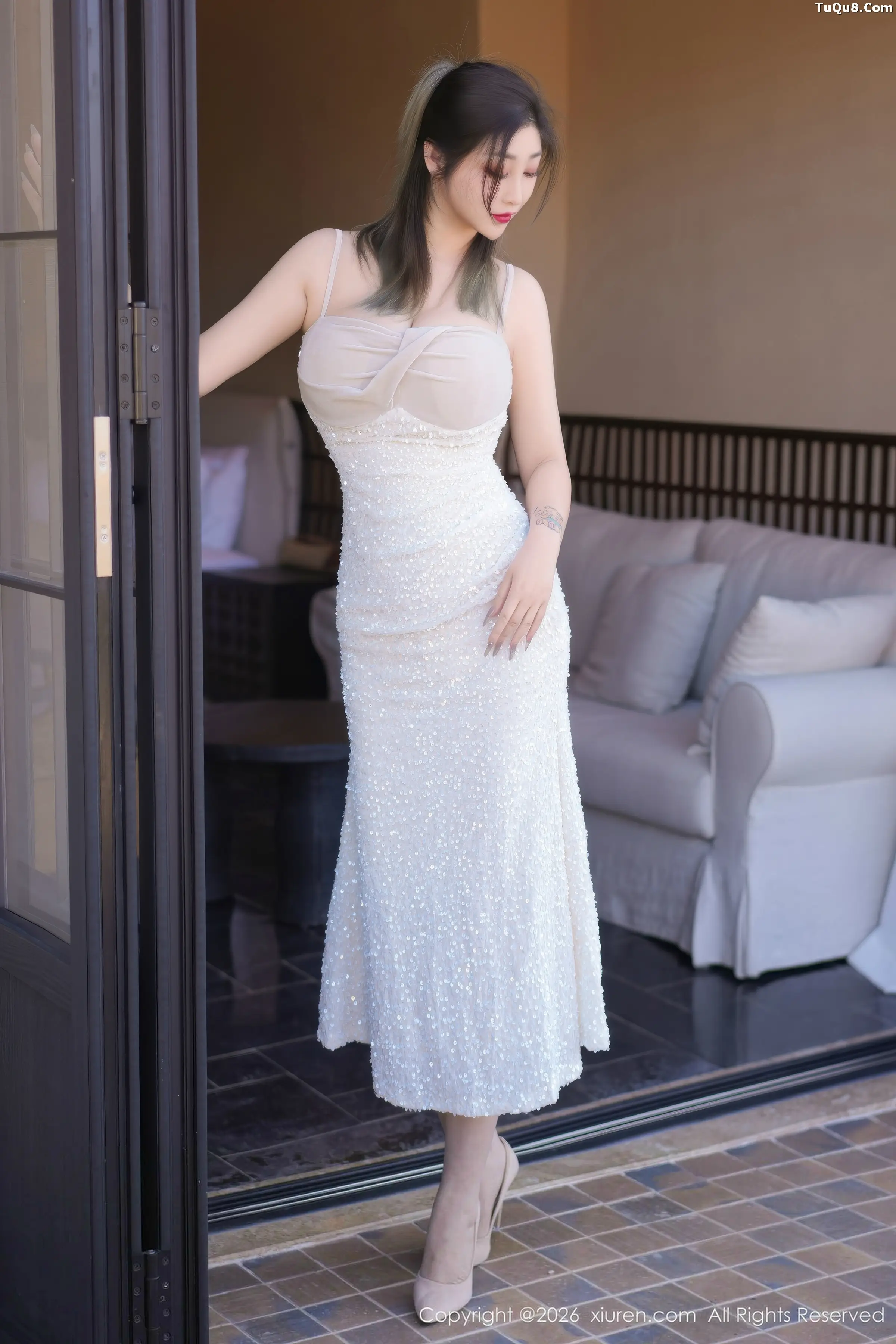Daji_Toxic Private Sexy Light-colored Dress with High Heels Showing Voluptuous Figure Stunning Photos 70P 4