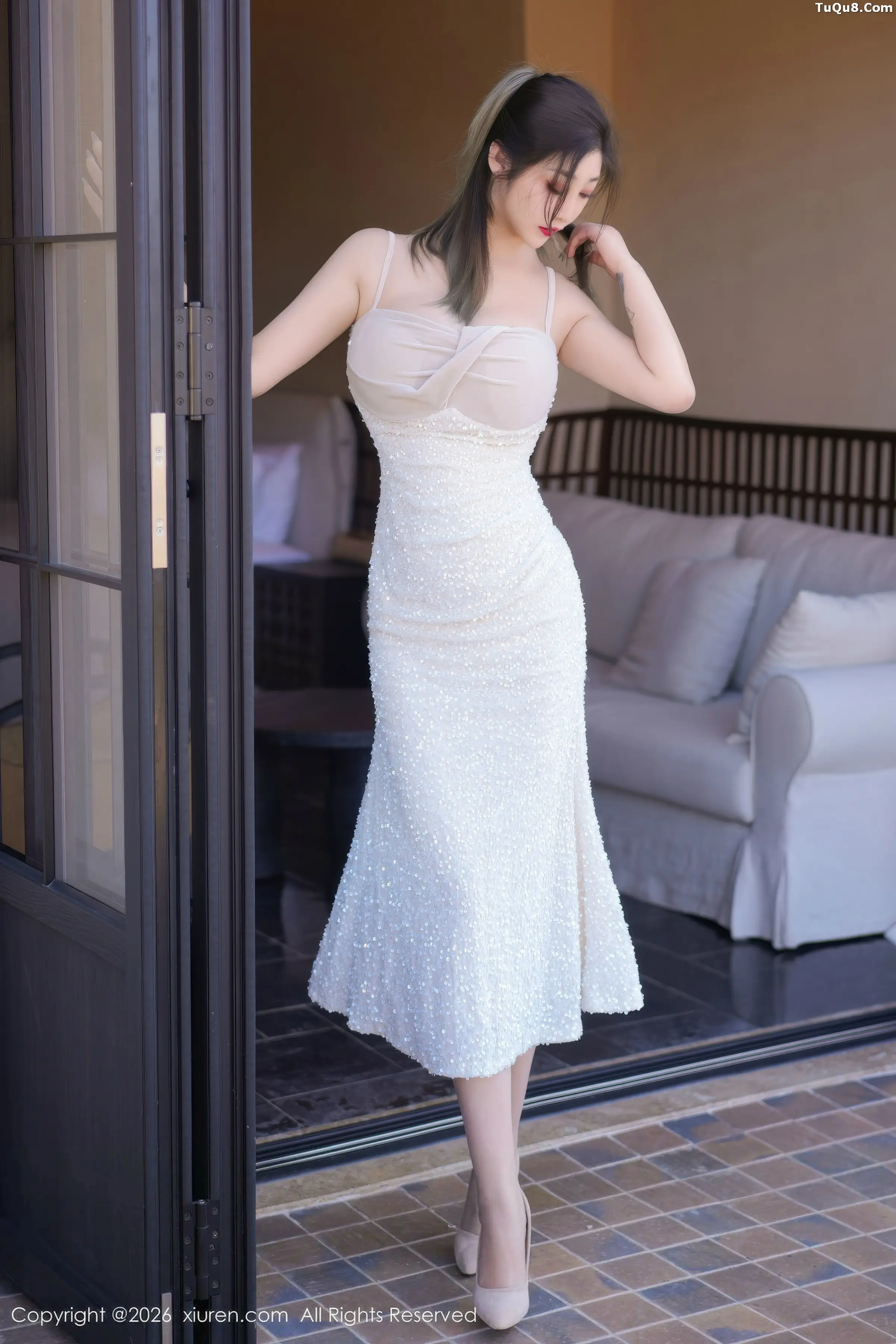 Daji_Toxic Private Sexy Light-colored Dress with High Heels Showing Voluptuous Figure Stunning Photos 70P 5