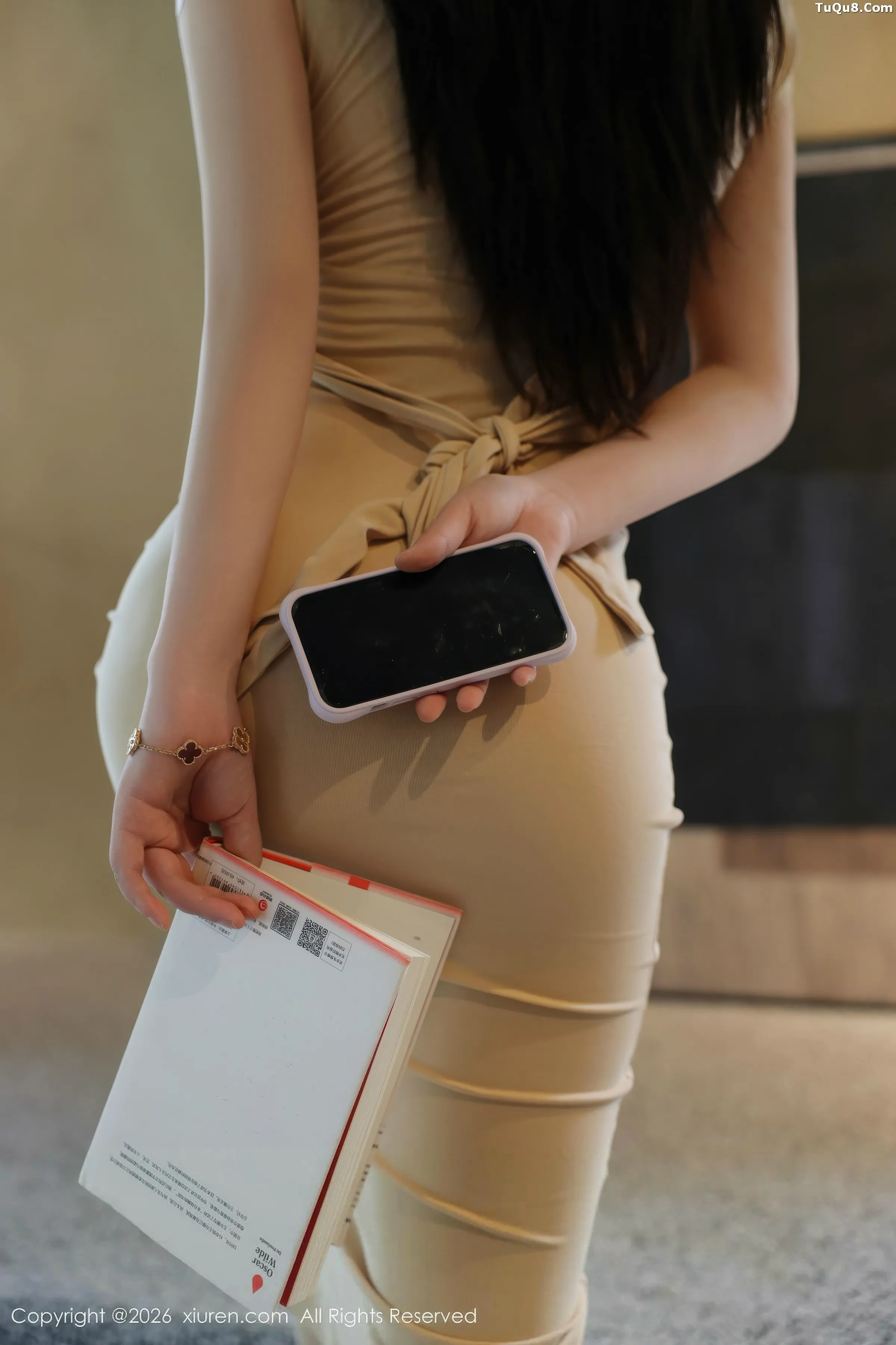 Nǎisītù sexy light-colored 'little mom' dress with white stockings showcasing curves charming beautiful photo set 69P 7