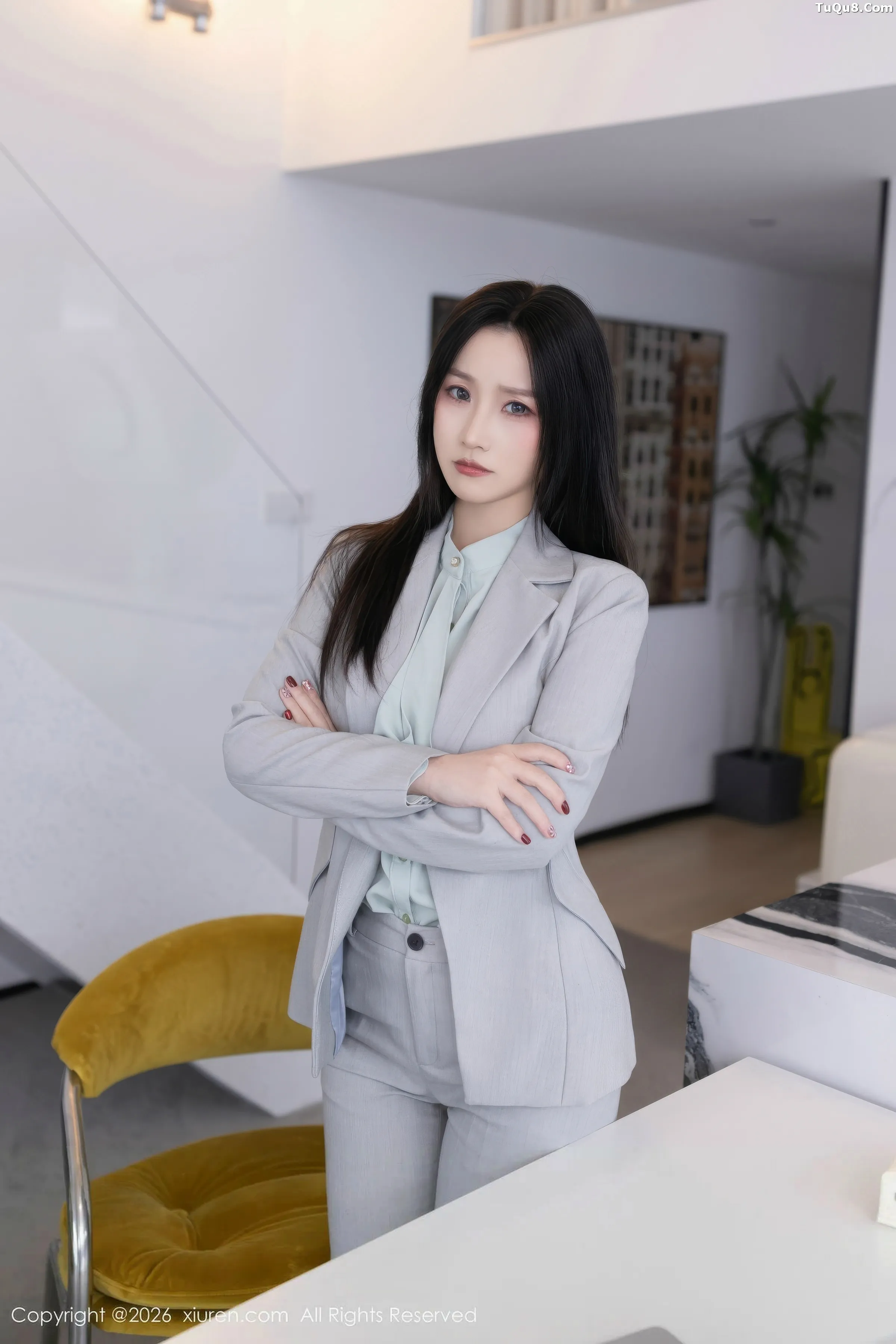 Apricot Yada sexy gray OL outfit revealing white underwear showing graceful figure, alluring and absolutely beautiful photoshoot 81P 6