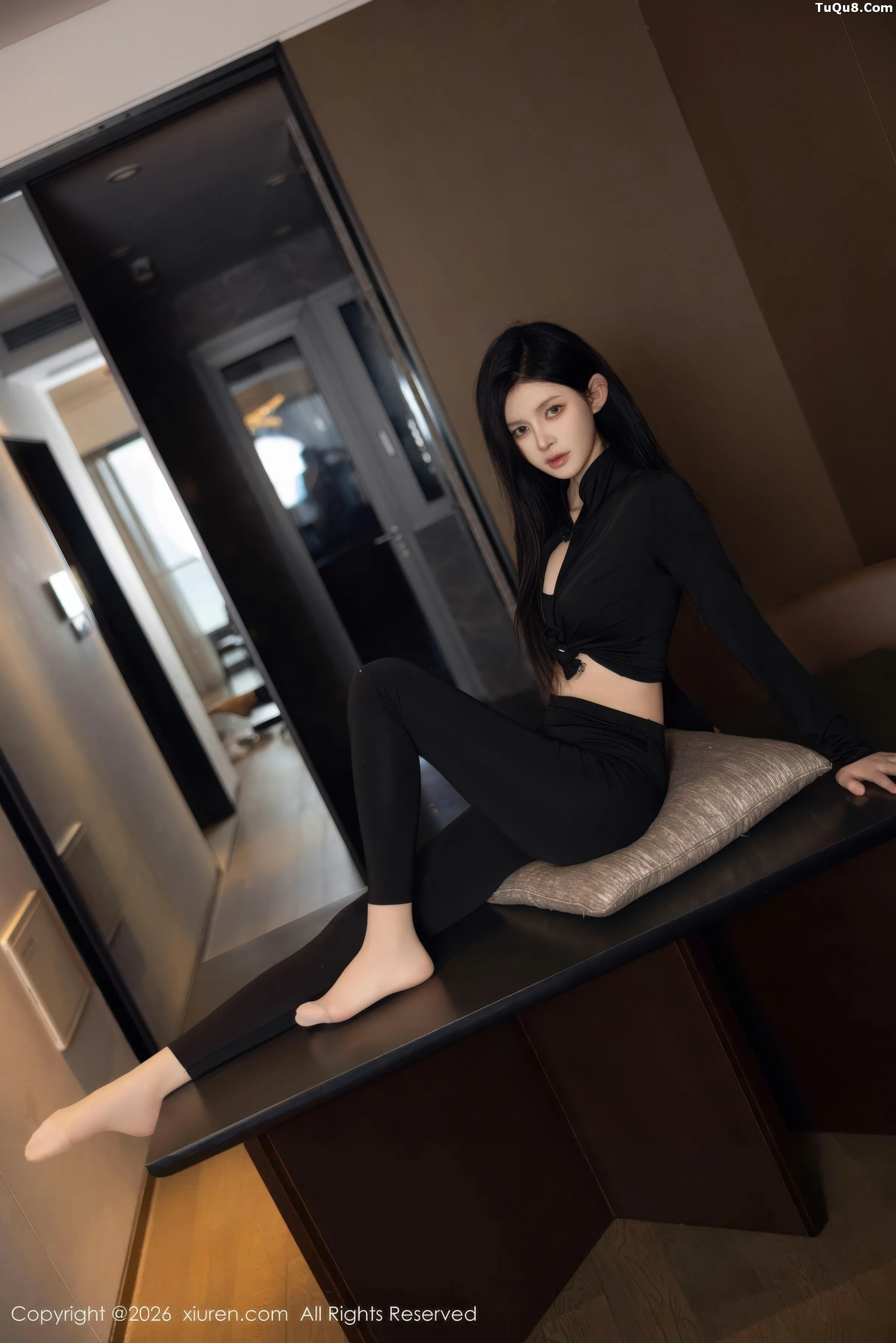 Shen Rusis sexy black lingerie outfit paired with ultra-thin sheer mesh showing off graceful figure exquisite photo shoot 85P | 8 photos visible