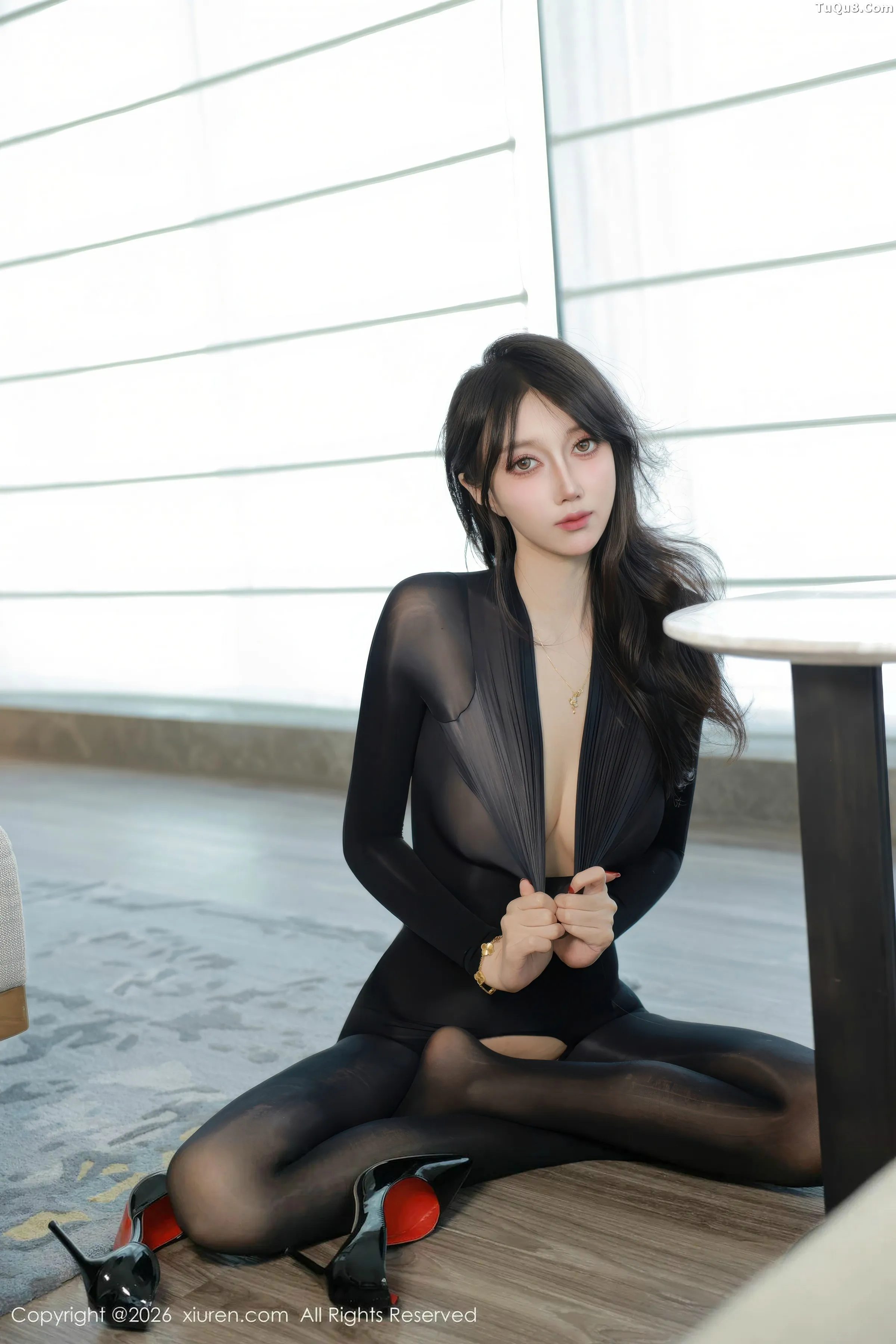 Yue'eryue sexy open-crotch black bodysuit stockings + black silk garter socks showing graceful figure gorgeous photo set 70P 2