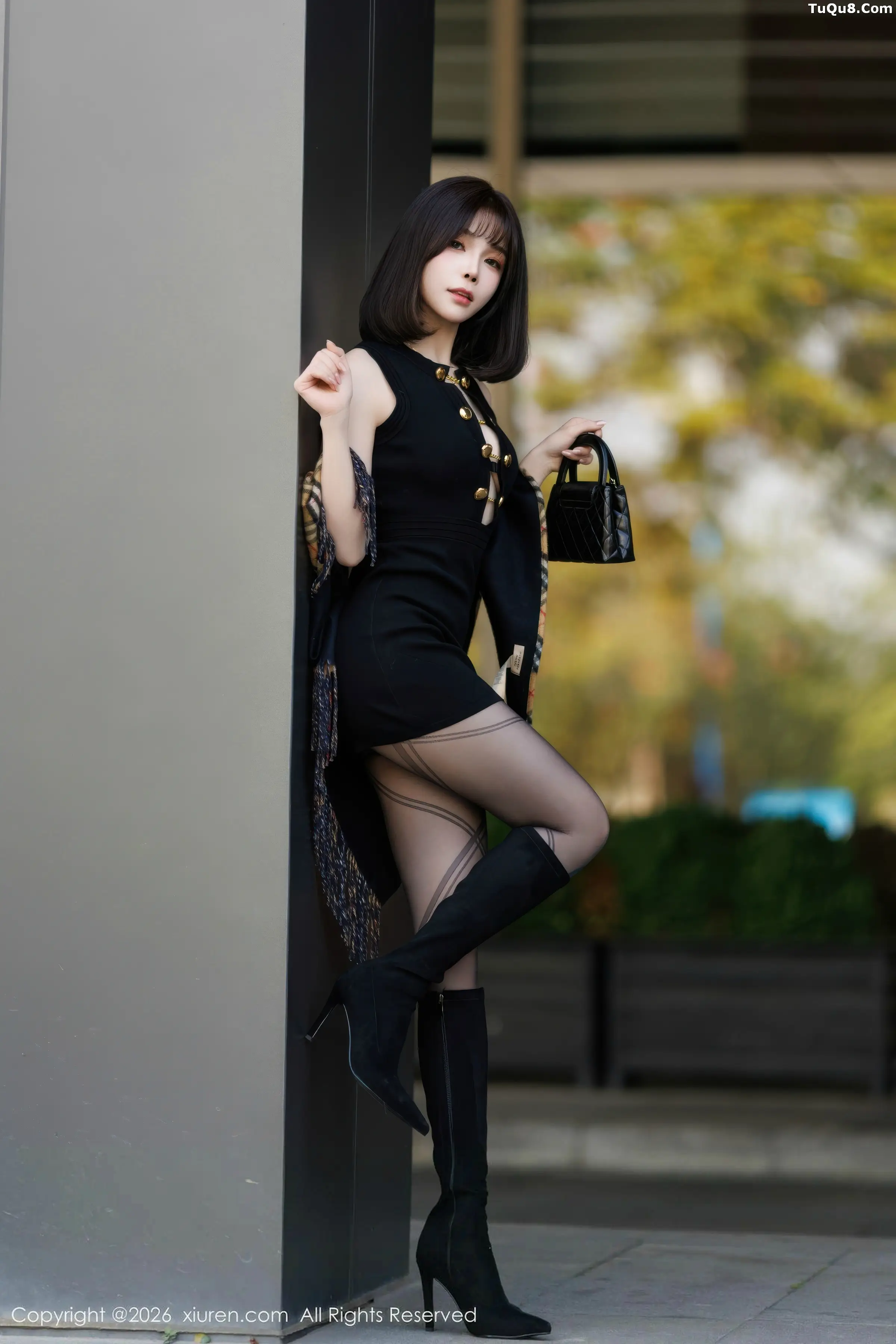 莉芝荔枝性感黑色连衣短裙+黑丝网袜秀完美身材绝美写真100P 2