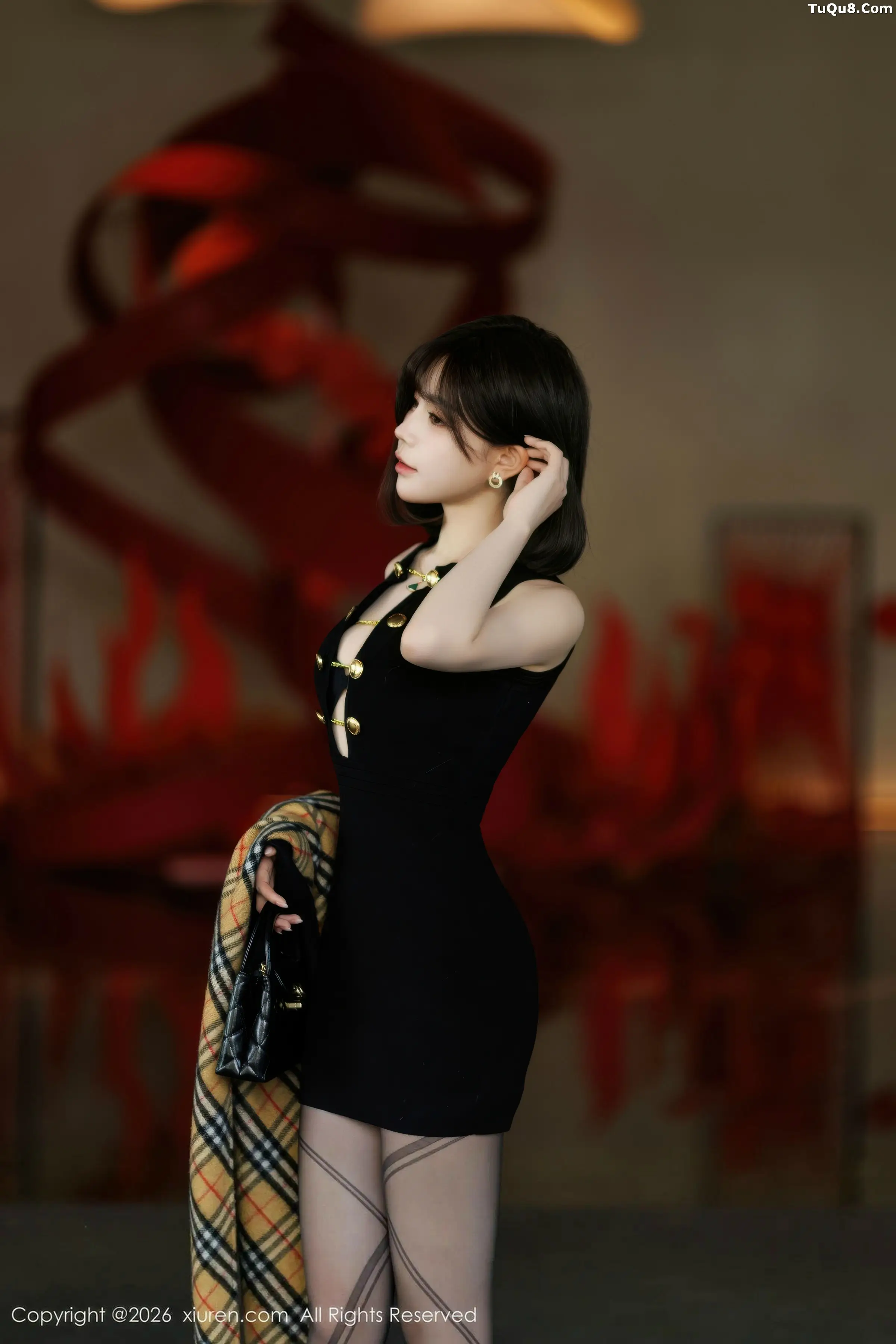莉芝荔枝性感黑色连衣短裙+黑丝网袜秀完美身材绝美写真100P 5