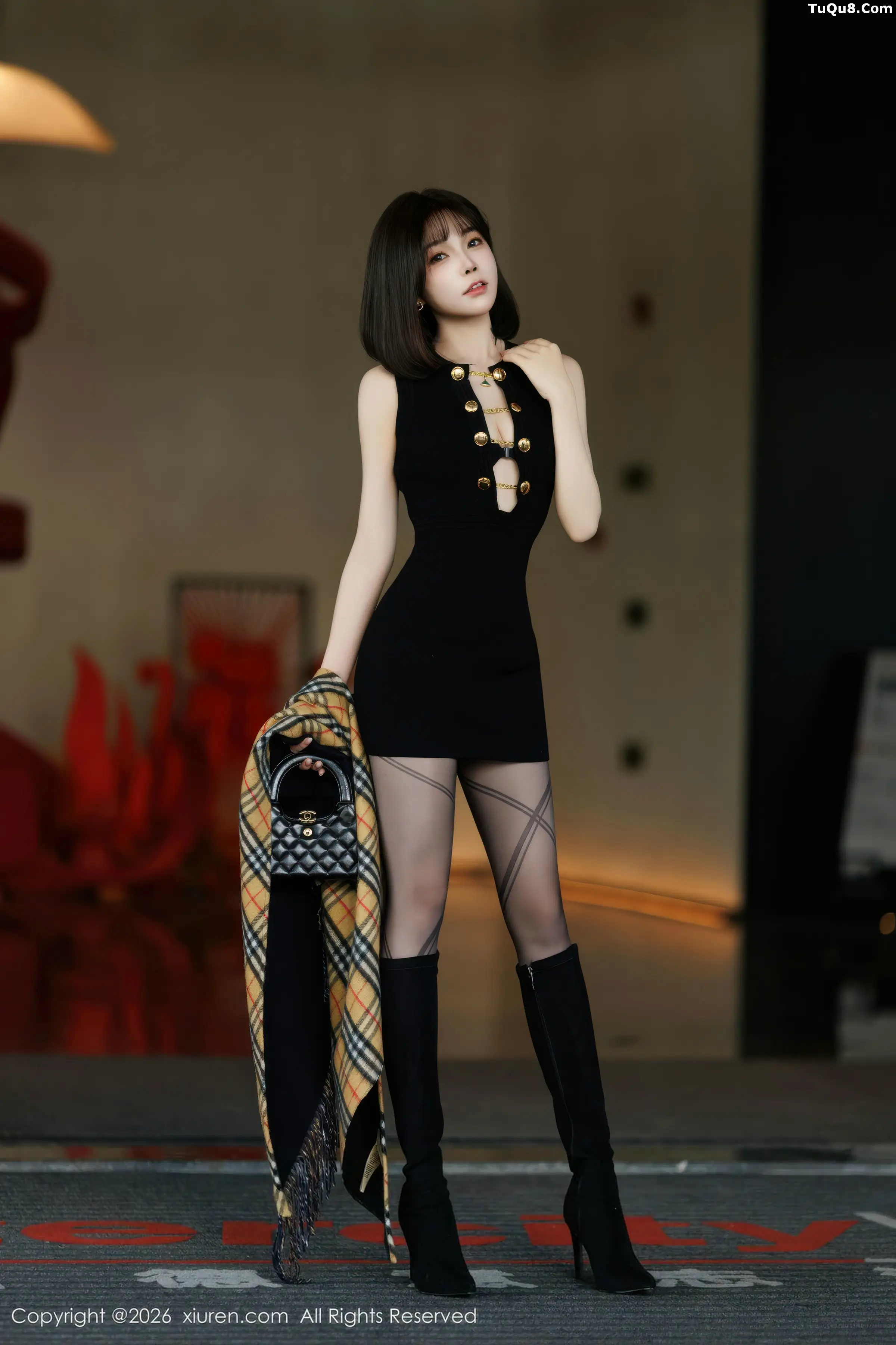 莉芝荔枝性感黑色连衣短裙+黑丝网袜秀完美身材绝美写真100P 6