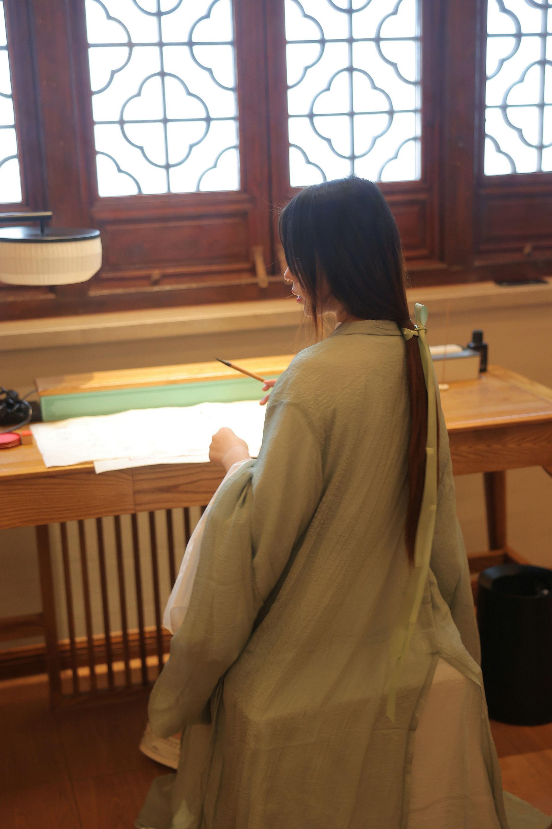 Paid Model Dandanbao Tempting Private Photoshoot Benefits Ancient Style Hanfu 80P 1