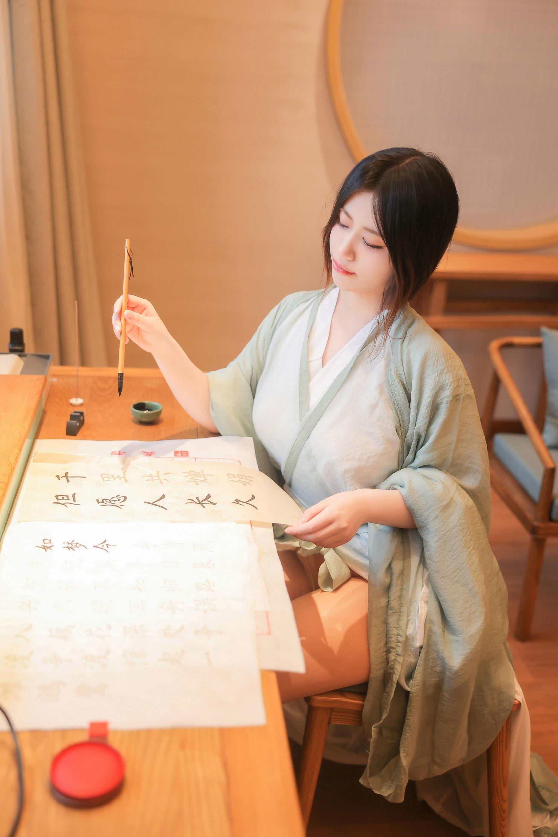 Paid Model Dandanbao Tempting Private Photoshoot Benefits Ancient Style Hanfu 80P 5