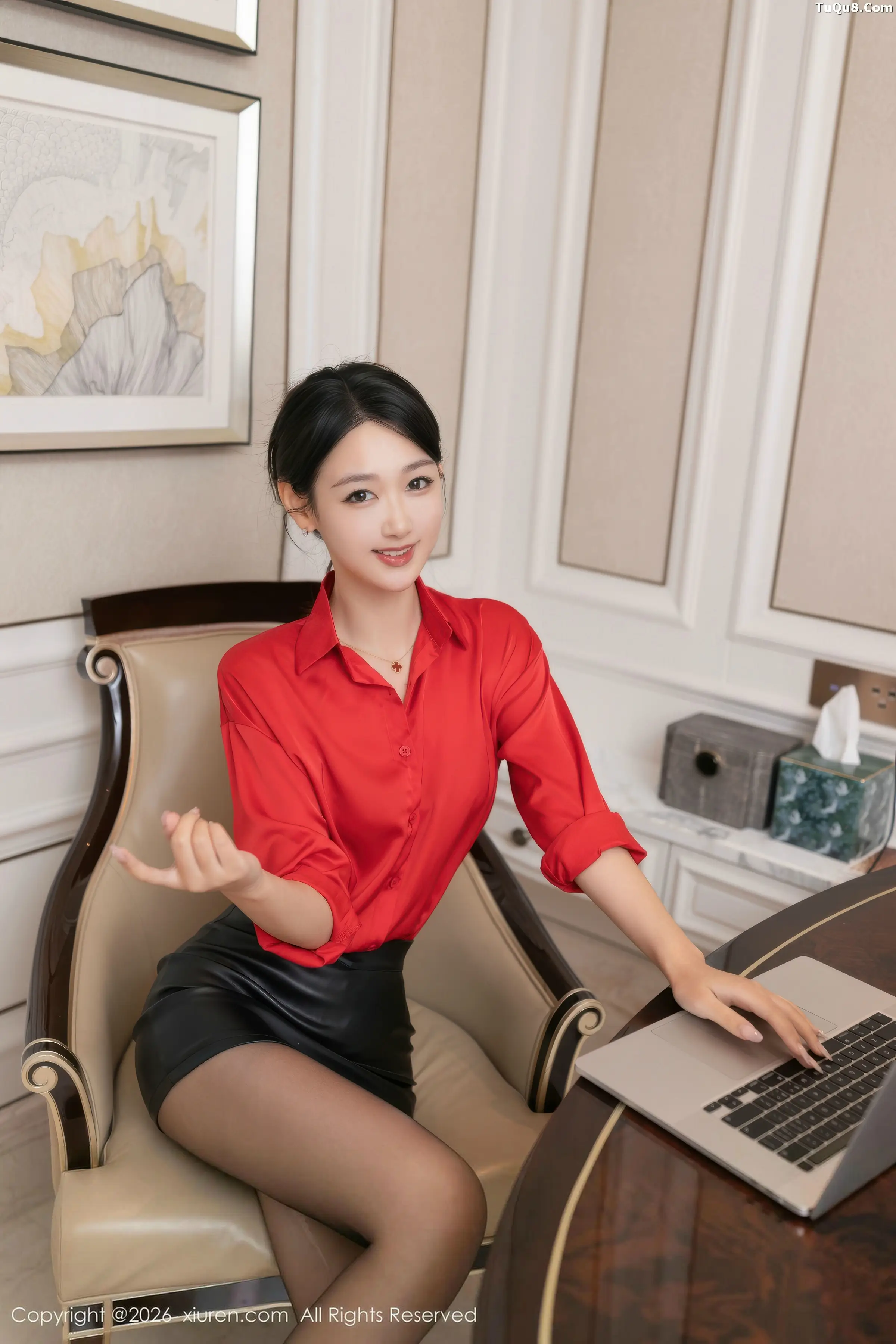 唐安琪红色OL服饰露黑色内衣配超薄黑丝秀曼妙身姿绝美写真80P 2