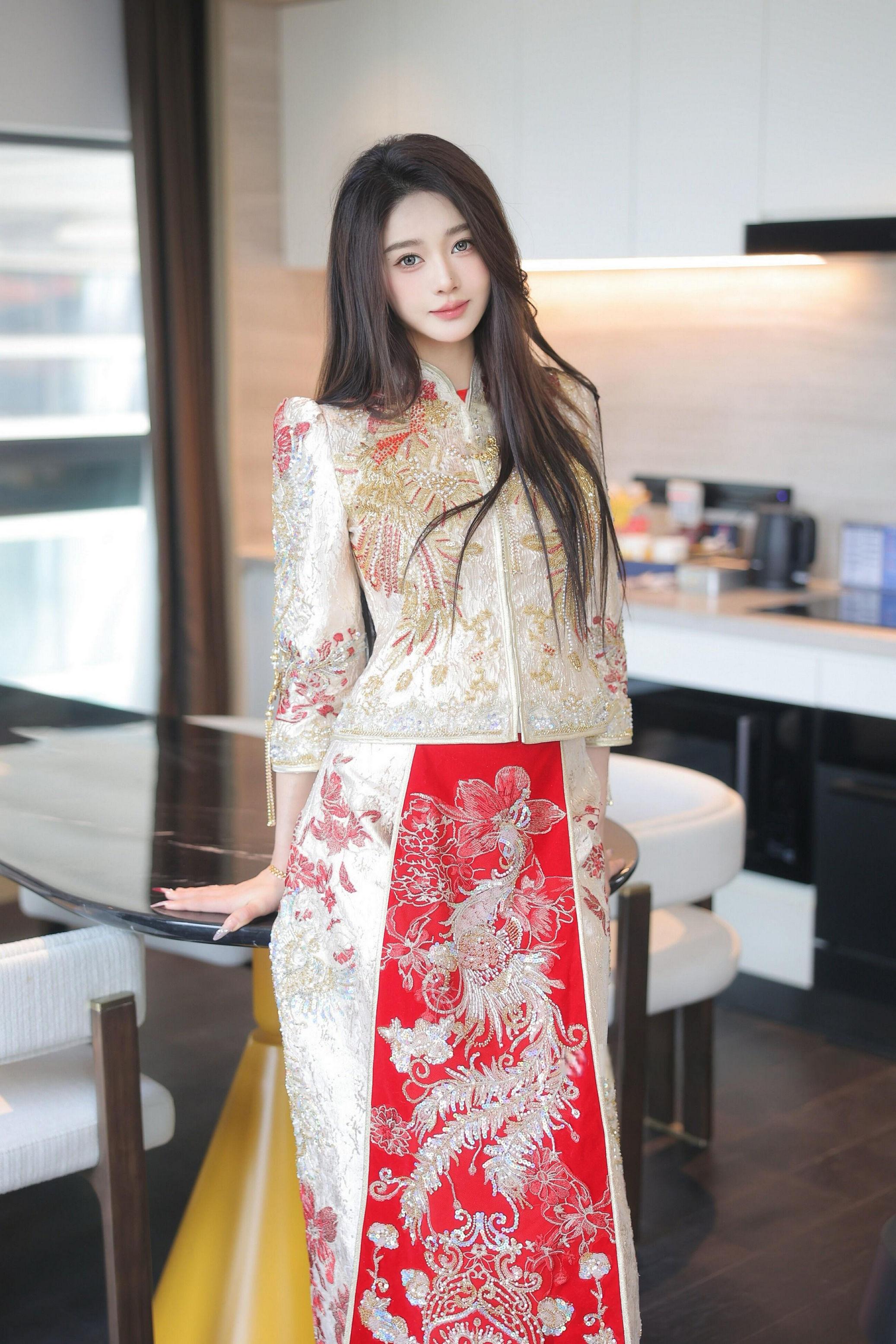 Paid Content | Candy Tangtang's Alluring Private Photoshoot: Spring Festival Glamour 108P