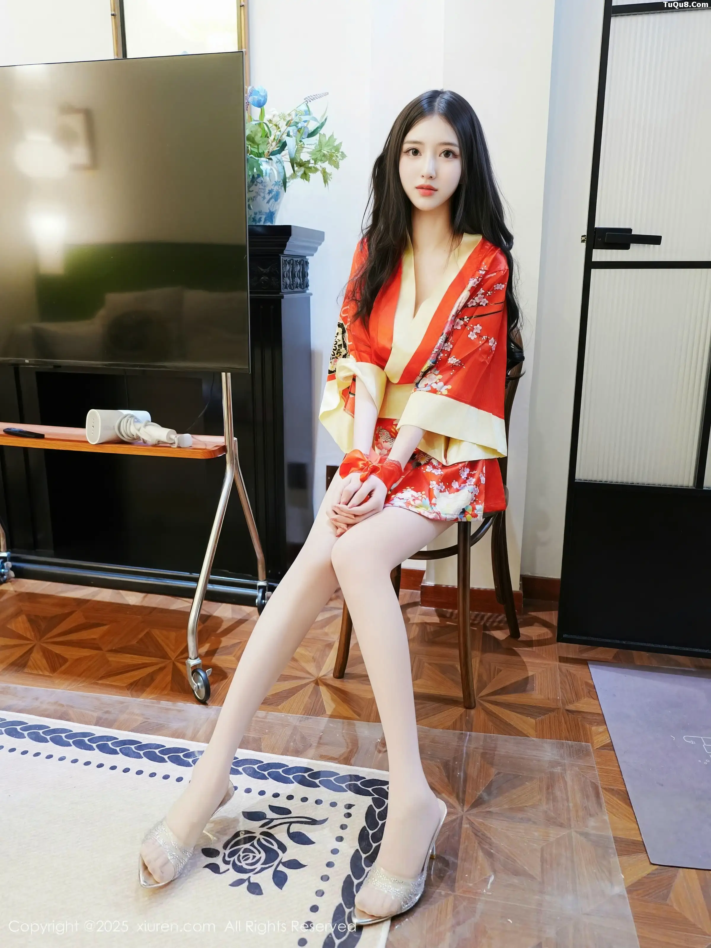 Bai Xiaodie sexy red one-piece mini skirt with ultra-thin white stockings showing perfect curves, alluring gorgeous photoset 59P 2