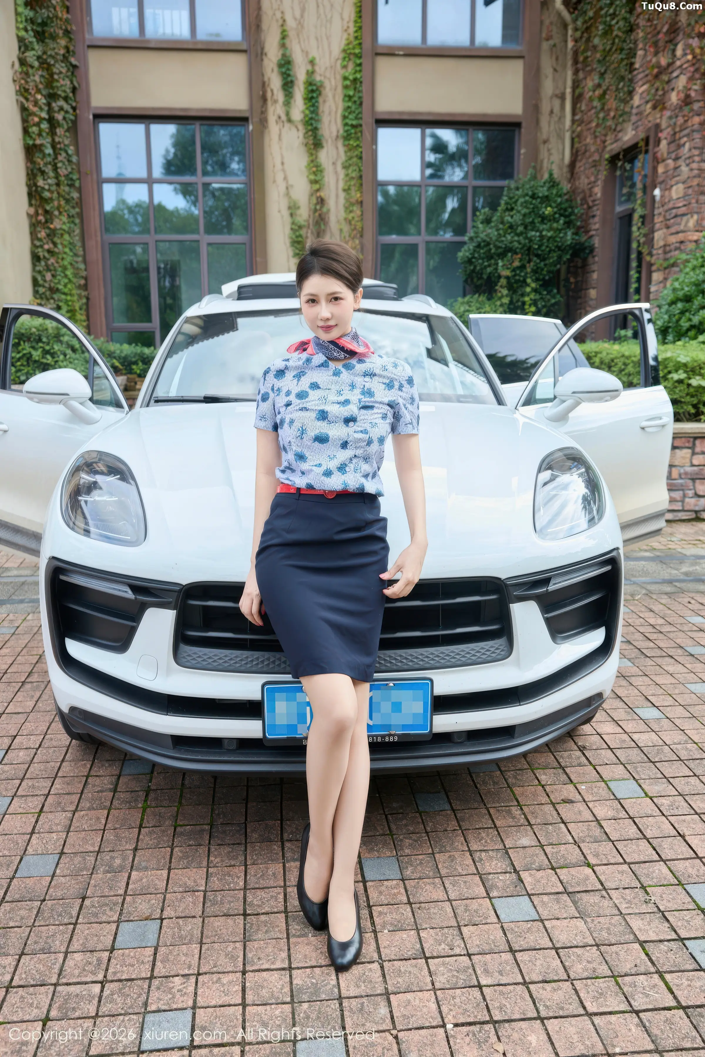 Yin Tiantian's Sexy Flight Attendant Outfit in Car Photoshoot Featuring Sheer Stockings and Perfect Figure 60P